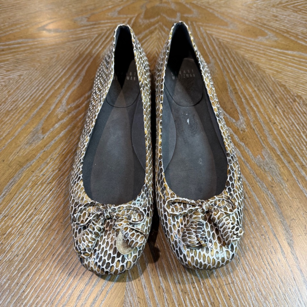 Stuart Weitzman Shoestring Snakeskin Embossed Flats Tassels Brown‎ Size 6.5
